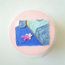 Load image into Gallery viewer, My Melody Falling Portrait Cake
